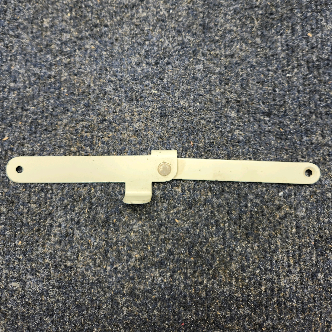 Used aircraft parts for sale, 913020-002 Texas Several MOONEY ARM ASSY BAGGAGE DOOR OPEN PRICE PER EACH