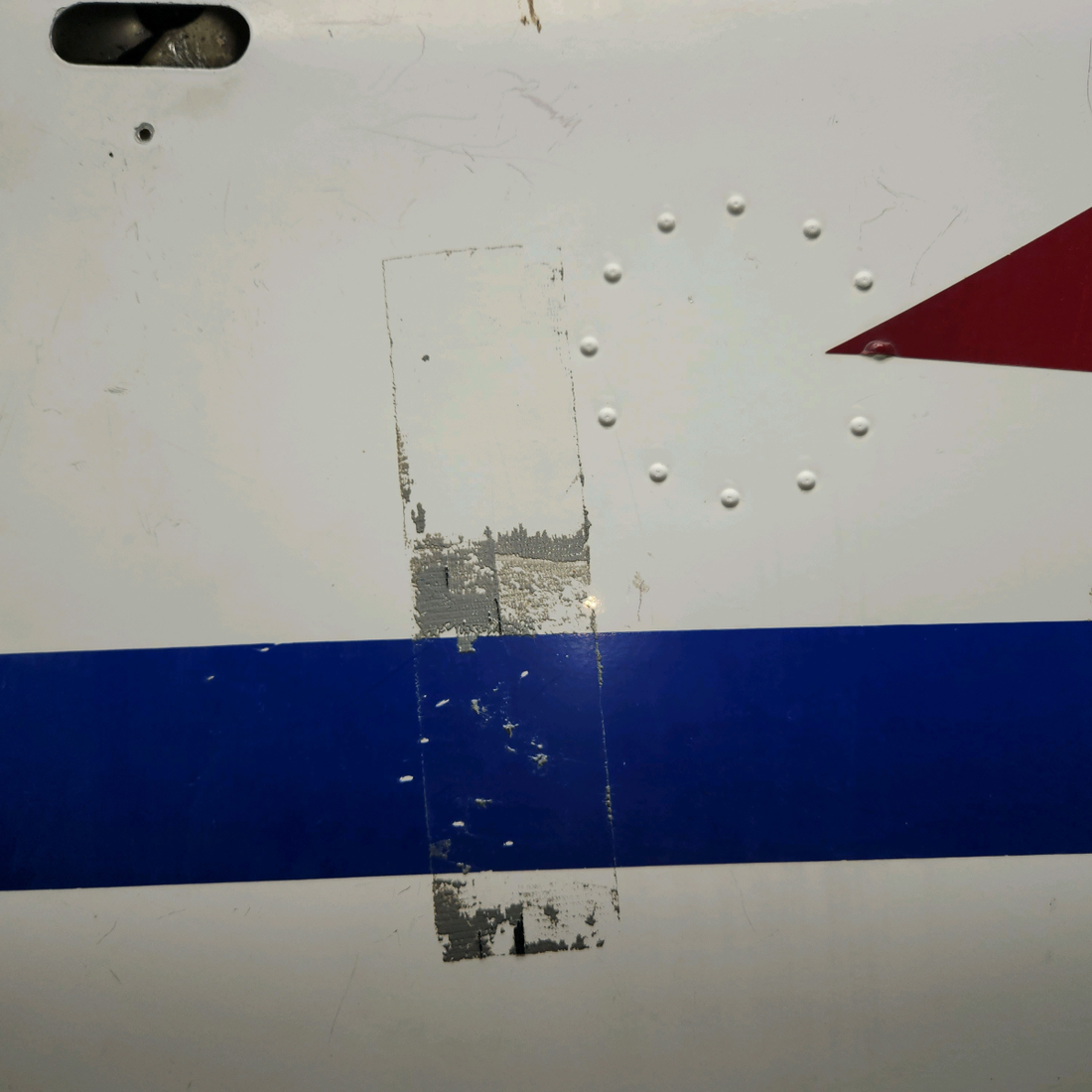 Used aircraft parts for sale, 0711101-33 Cessna 172E Baggage Door Structure