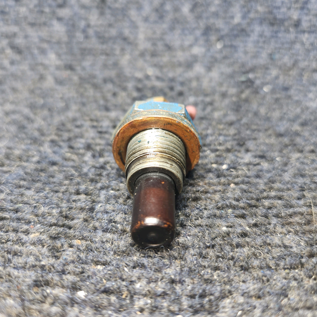 Used aircraft parts for sale, 3080-38 Rochester Lycoming O-320 Piper PA28-140 Oil temp sensor
