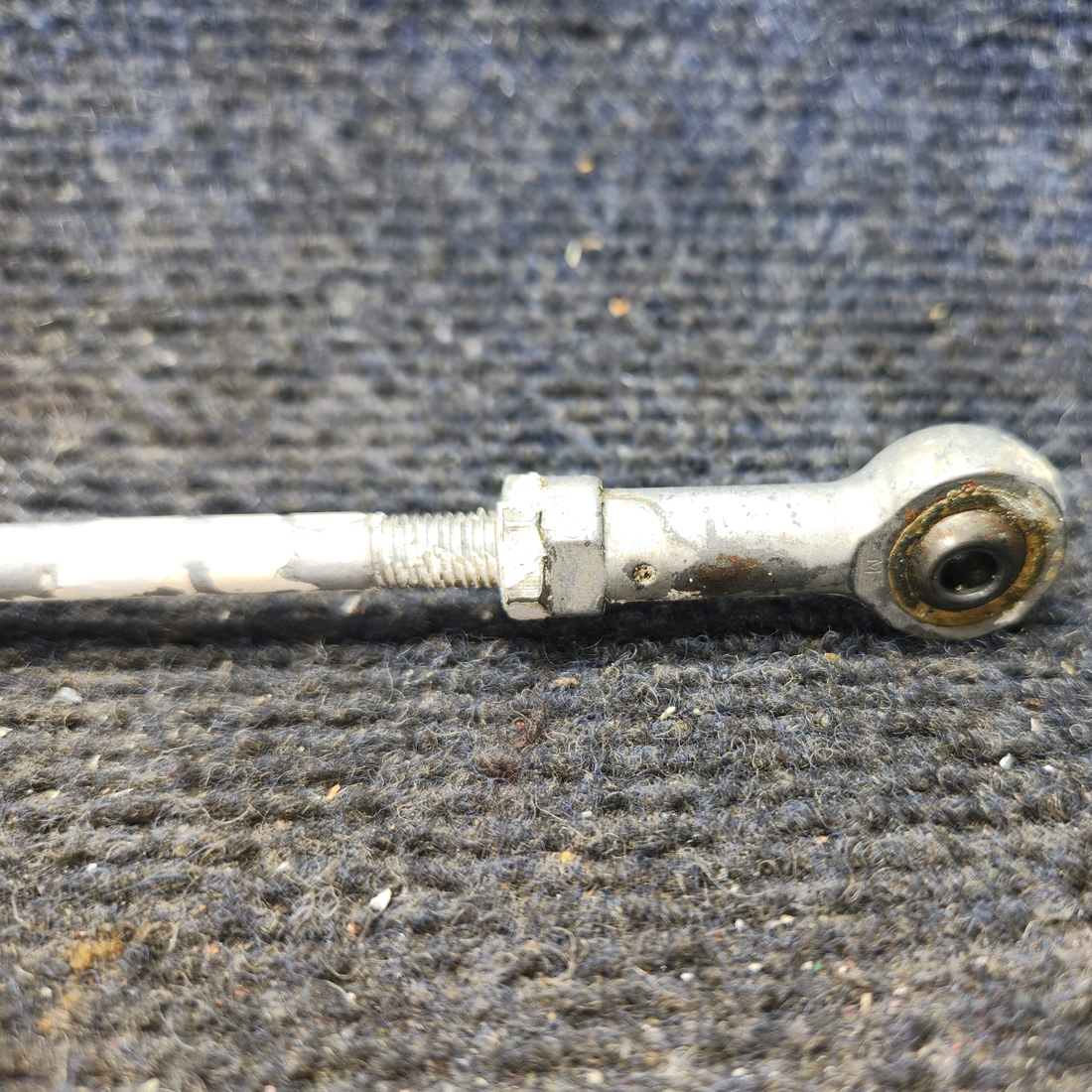 Used aircraft parts for sale, 0523218-2 Cessna 172F Aileron Push Pull Rod Assembly