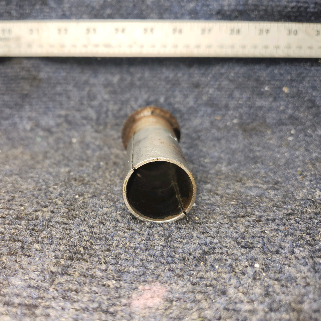 Used aircraft parts for sale, 63373-000 Piper PA28-140 Support-Wheel fairing main (3.50 long) plug-in type