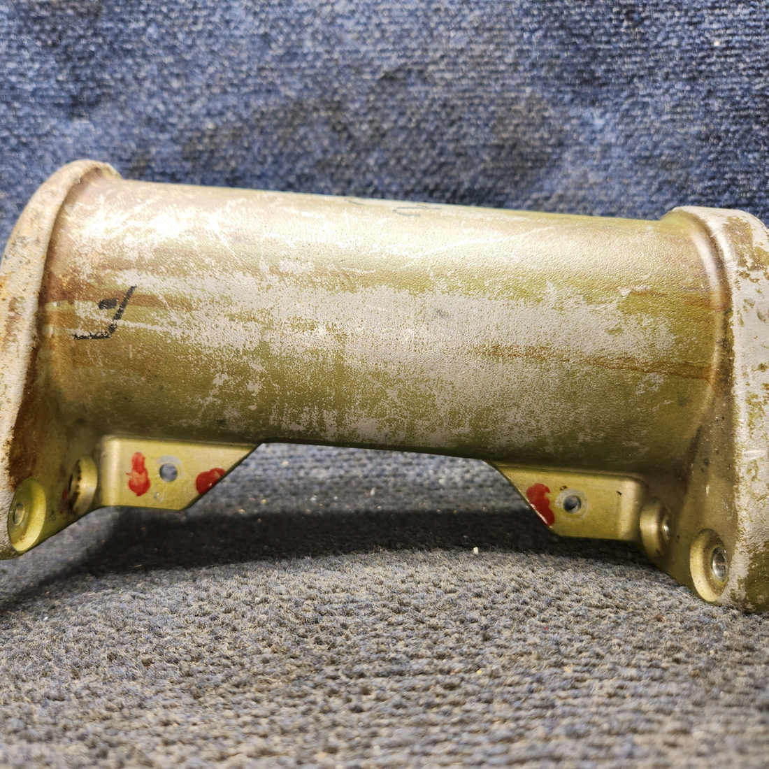Used aircraft parts for sale, 65319-004 Piper PA-28-140 Main Gear Cylinder