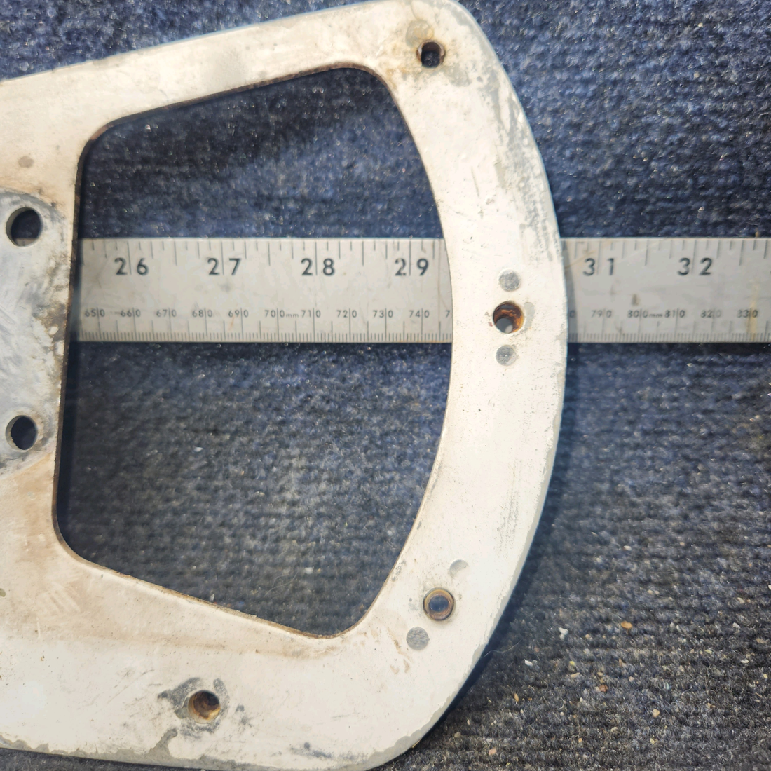 Used aircraft parts for sale, 0441187-2 cessna 150G Main Gear Plate Assembly – RH