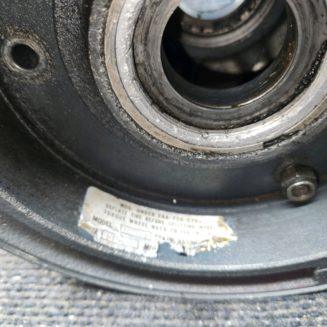 Used aircraft parts for sale, 40-97A Cleveland cessna 150G Main Gear Wheel Assembly – 6.00-6