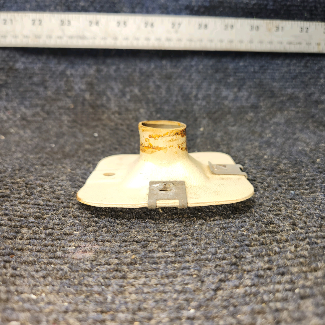 Used aircraft parts for sale, 0700327-1 Cessna 172F Cessna Vent Adapter (Adapter Only)