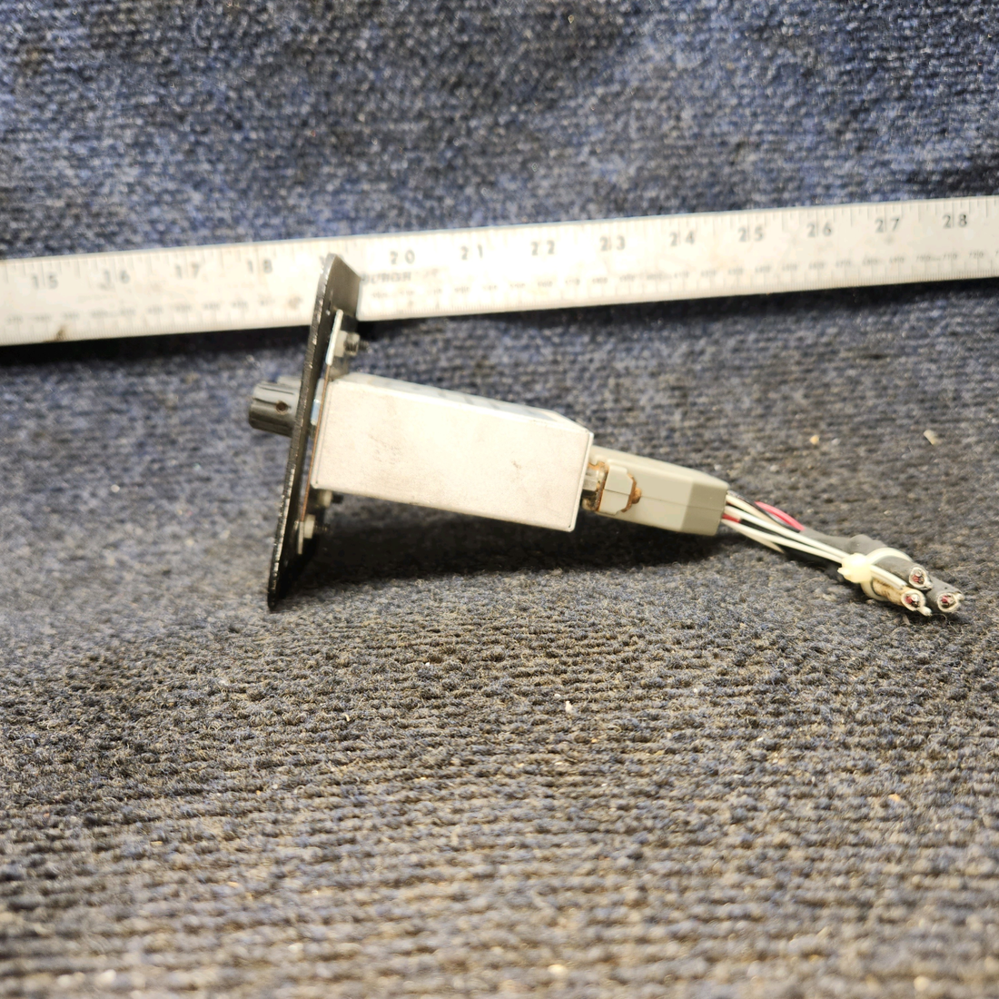 Used aircraft parts for sale, 101-0263-10 FLightcom 403MC Piper PA28-140 Intercom with Connector