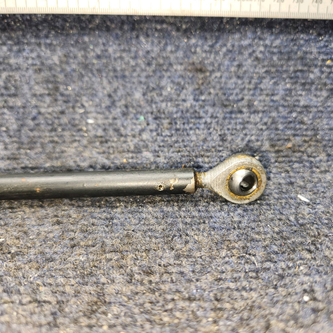 Used aircraft parts for sale, 62766-000 Piper PA28-140 Aileron Rod Assembly