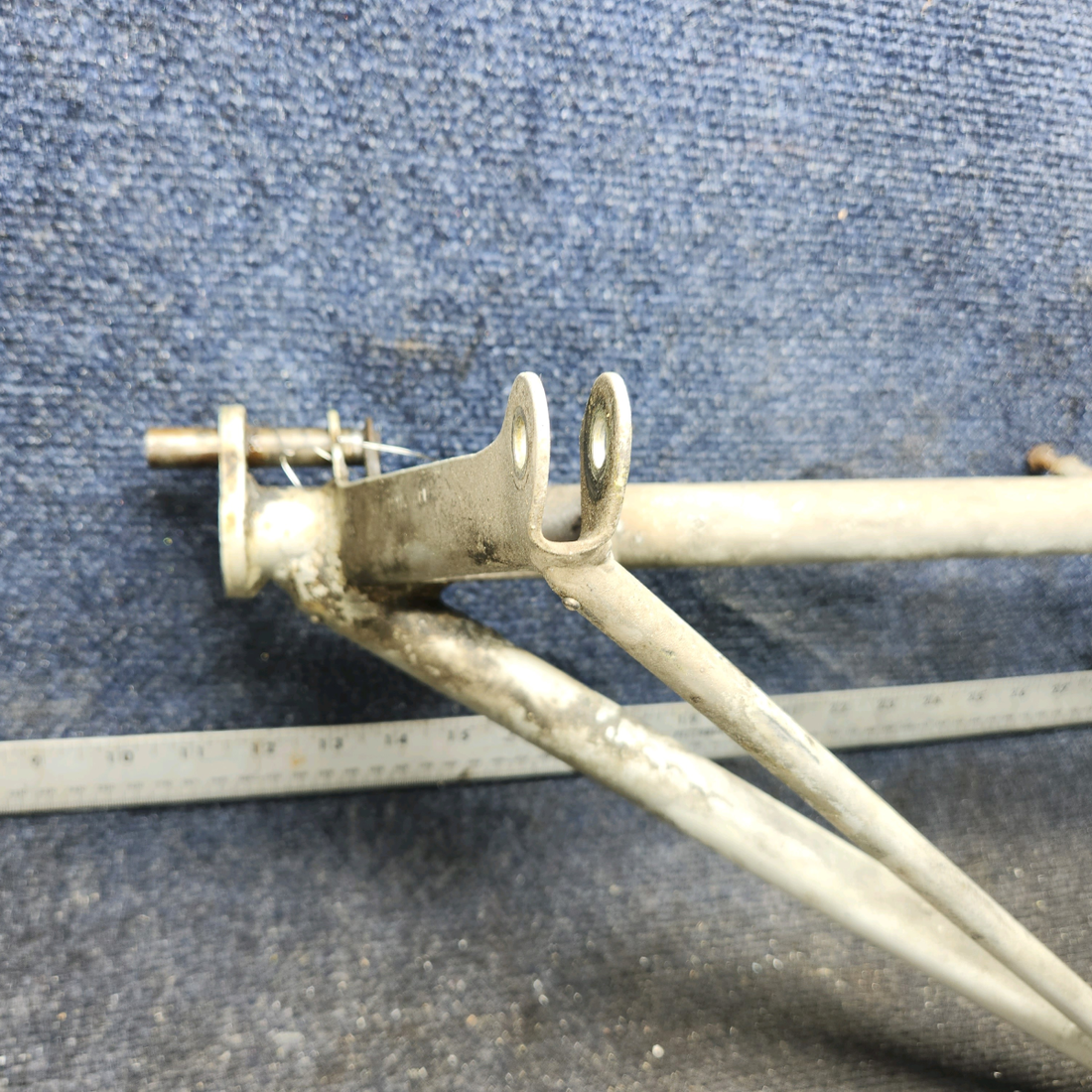Used aircraft parts for sale, 35-815155-610 Beechcraft 35-33 Main Gear Retract Brace Assy - LH