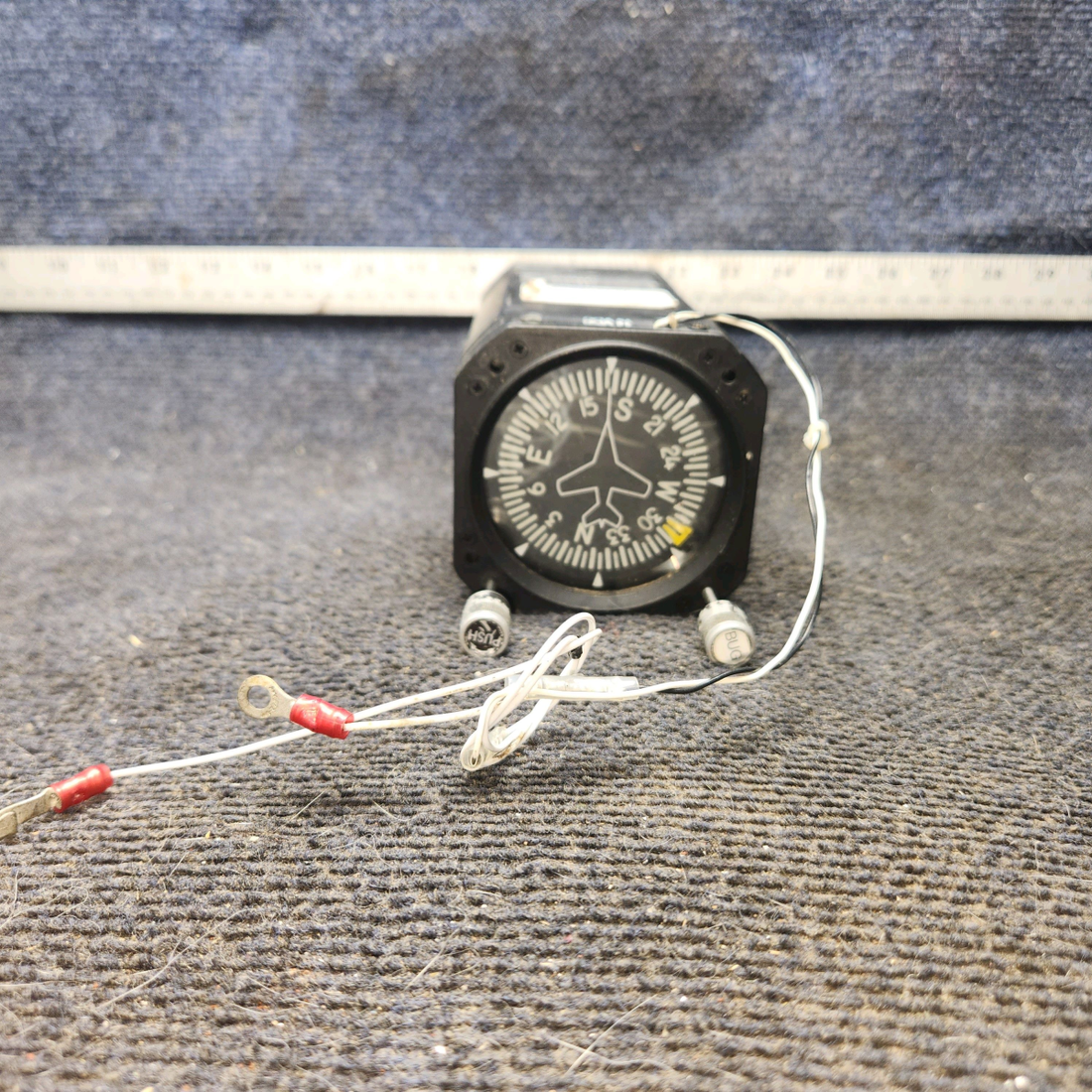 Used aircraft parts for sale, 1U262-004-15 Sigma-Tek 4000C-1 cessna 172N Directional Gyro Indicator
