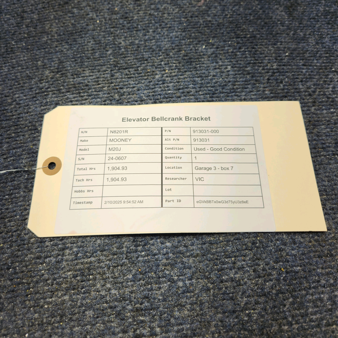 Used aircraft parts for sale, 913031-000 Mooney M20J ELEVATOR BELLCRANK BRACKET