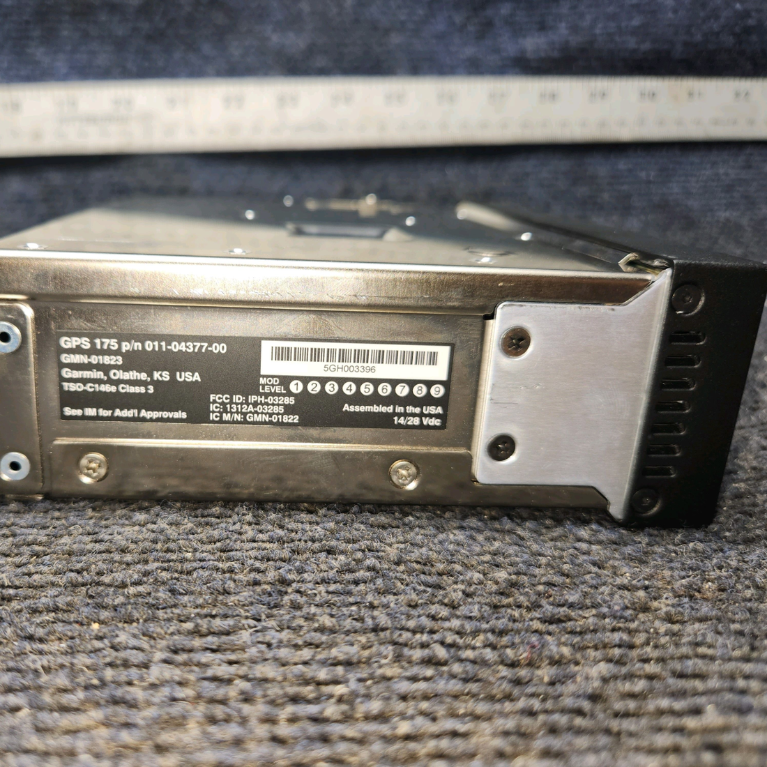 Used aircraft parts for sale, 011-04377-00 Garmin GPS-175 Cessna 182G WAAS IFR-Approach GPS / MFD / Moving Map
