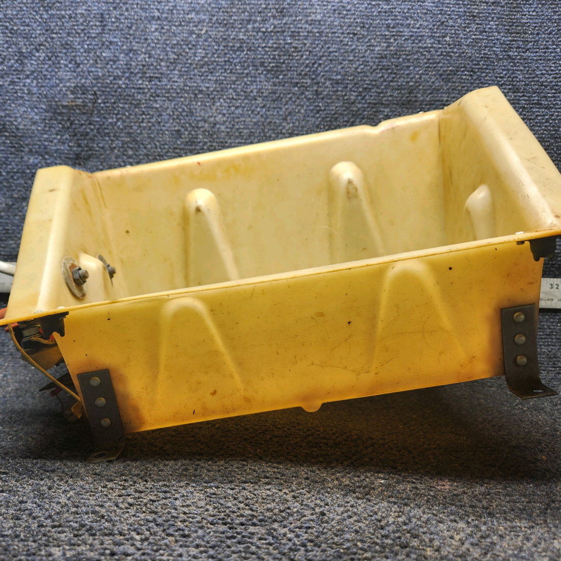 Used aircraft parts for sale, 35202-000 Piper PA28-161 Battery Box