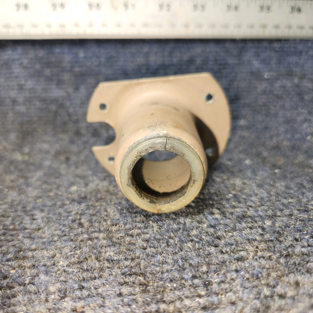 Used aircraft parts for sale, 0513311-2 Cessna 172E Control Support Assembly - RH