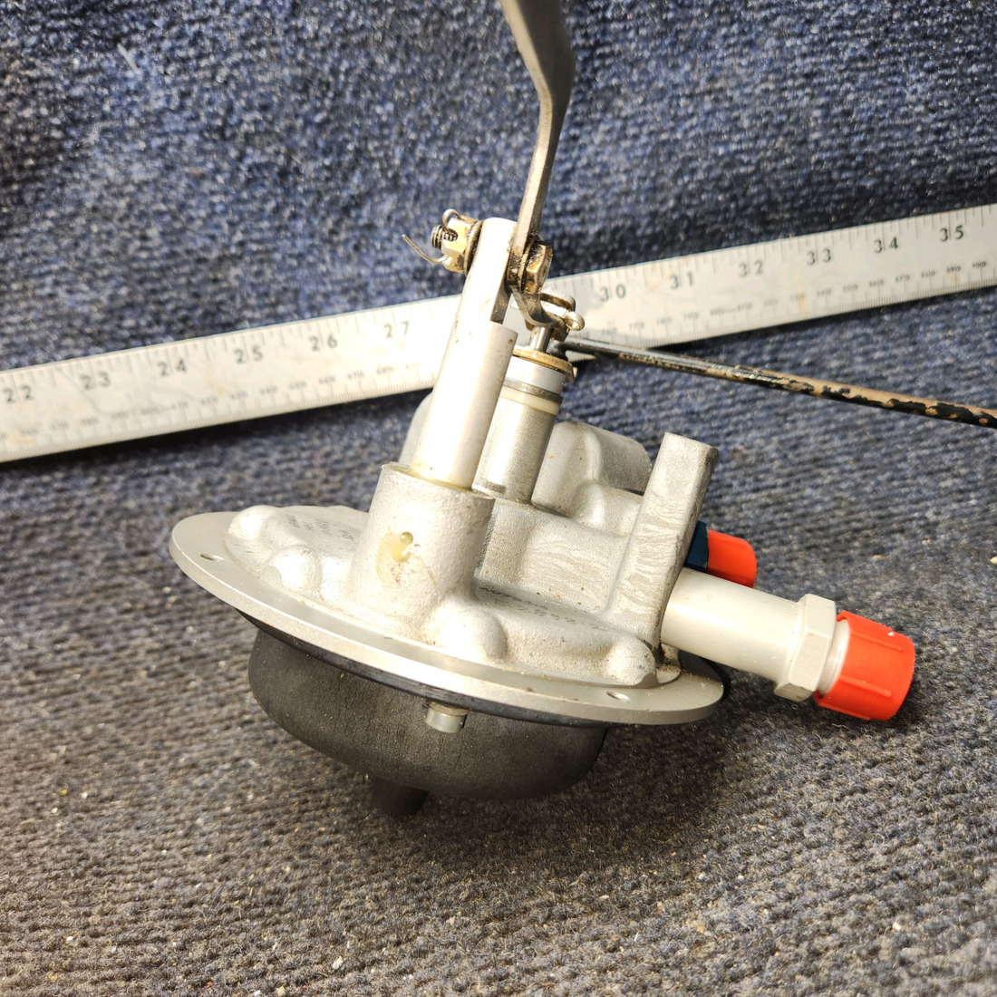 Used aircraft parts for sale, 65407-007 Airborne 1H65-5 Piper PA32RT-300 Fuel Selector Valve with Rod