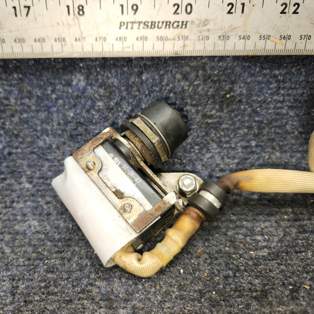 Used aircraft parts for sale, 487-820 PIPER PA-24-250 Nose Gear Switch Assembly