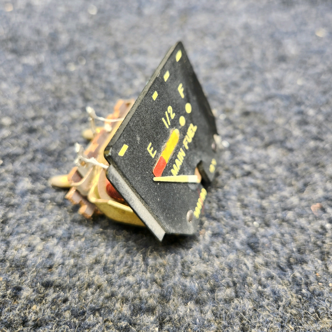 Used aircraft parts for sale, 5640180 BEECHCRAFT F35 STEWART-WARNER FUEL GAUGE INDICATOR 12 VOLTS