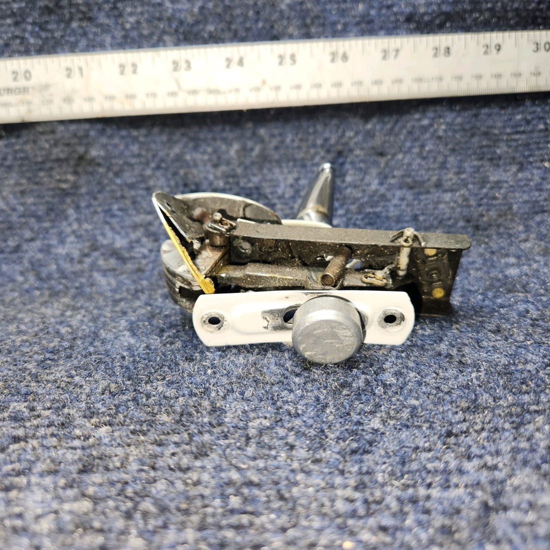 Used aircraft parts for sale, 21881-000 PIPER PA-24-250 Auxiliary Door Latch