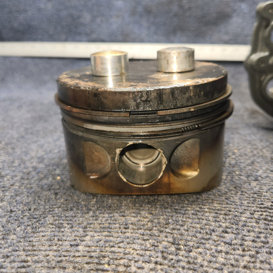 Used aircraft parts for sale, LW-12416 Lycoming O-320-D2A Piper PA28-140 Cylinder Wide Deck Chrome with High-Compression Piston