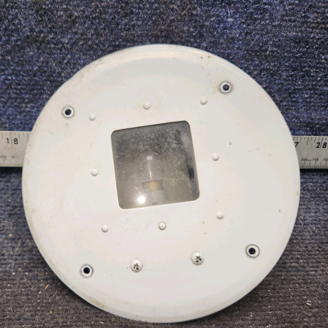 Used aircraft parts for sale, 0521101-2 cessna 172N Courtesy Light Plate Assembly