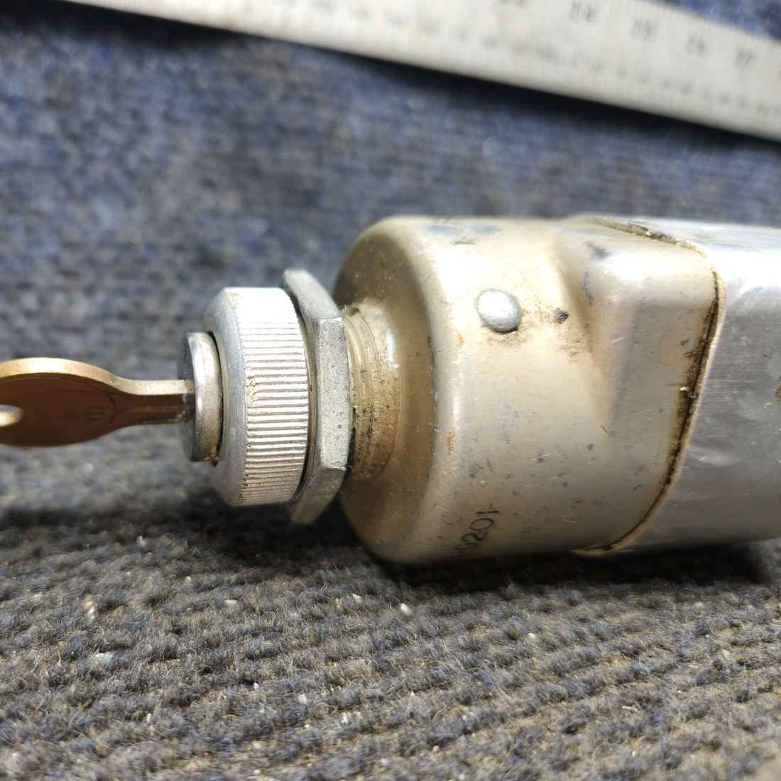 Used aircraft parts for sale, C292501-0202 cessna 150G Magneto Ignition Switch with Key