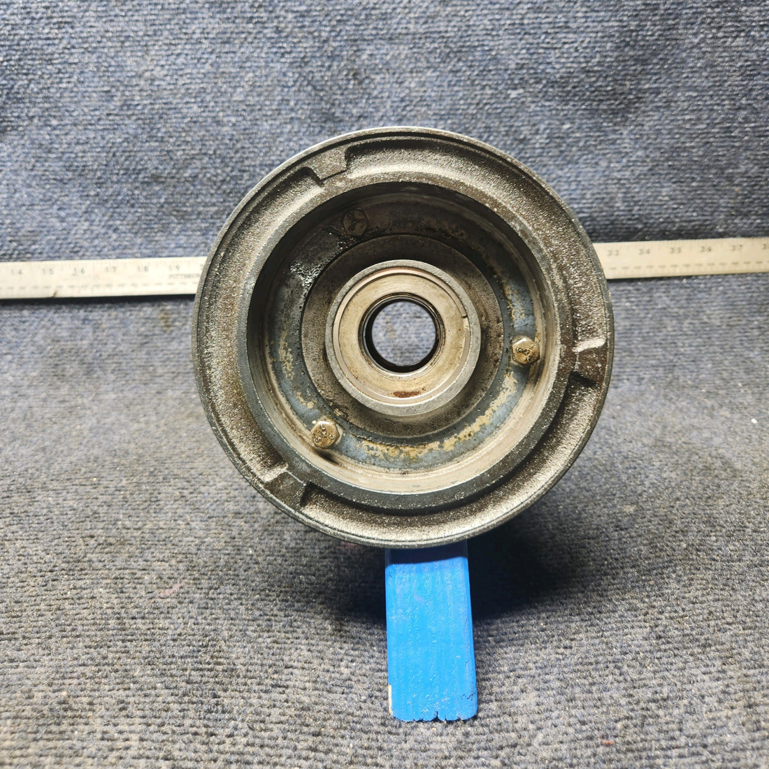 Used aircraft parts for sale, 40-97A Beechcraft A23A Musketeer Custom III CLEVELAND 6.00-6 WHEEL ASSEMBLY
