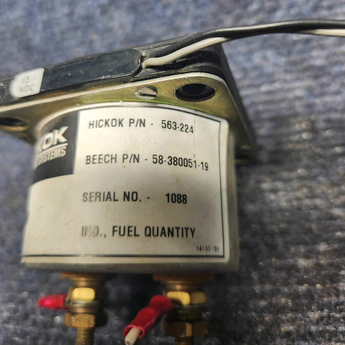 Used aircraft parts for sale, 58-380051-19 Beechcraft F33A HICKOK FUEL QUANTITY INDICATOR