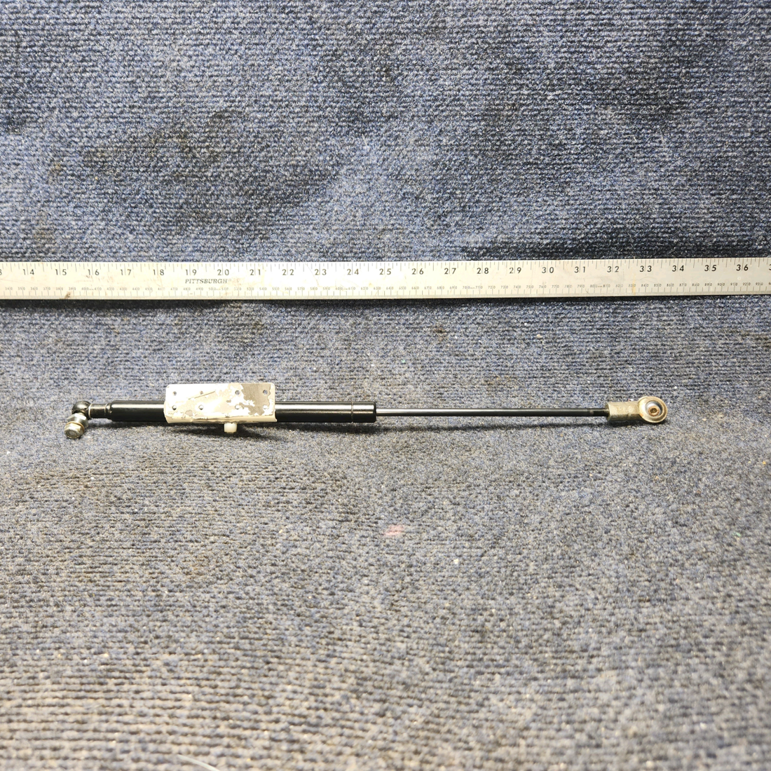 Used aircraft parts for sale, 201C101-21, 201C103-2 Mtn View Aviation Piper PA28-140 Cabin Door Steward w/ Mounts