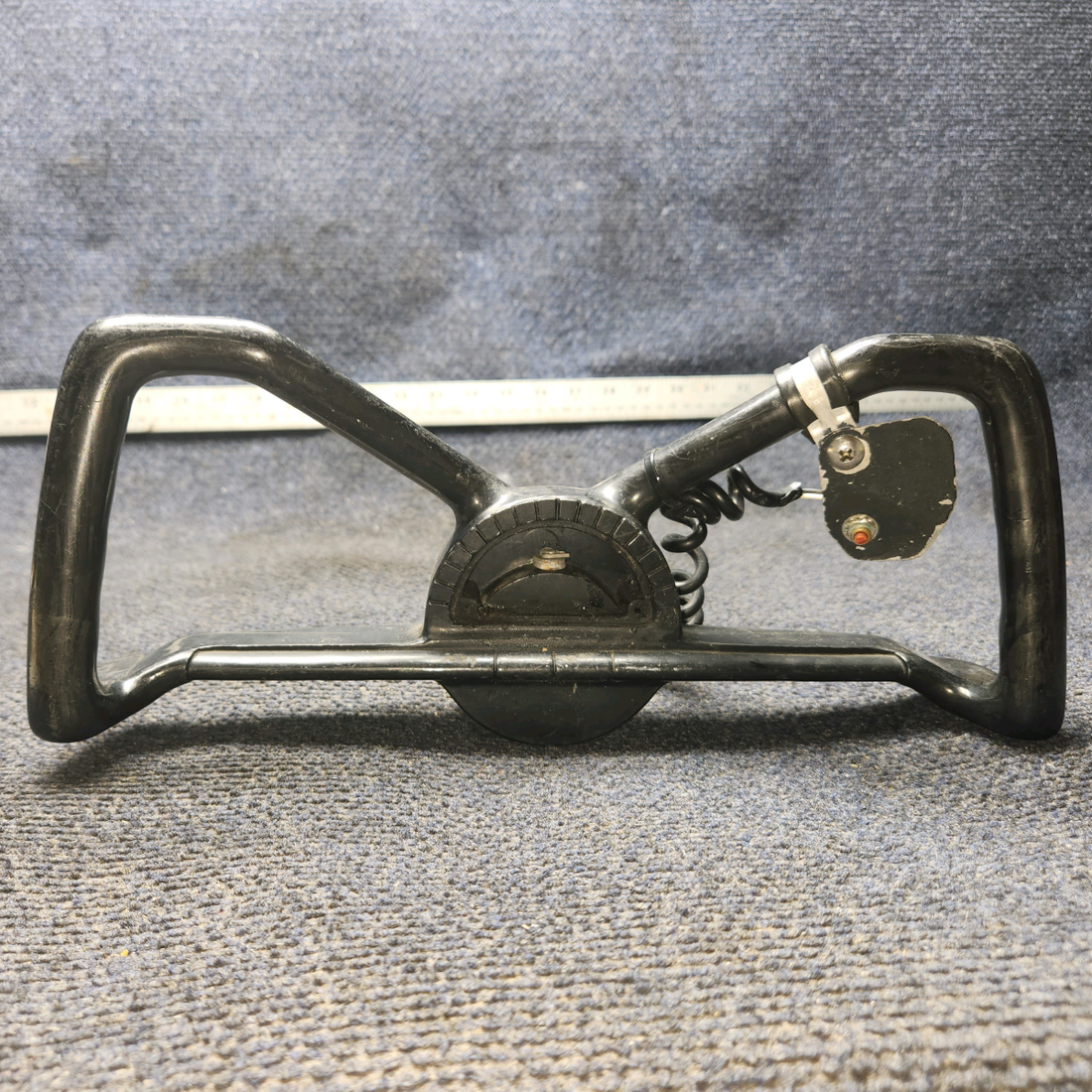 Used aircraft parts for sale, 78729-002 Piper PA28-140 Control Wheel Assembly - 3/4 Diameter