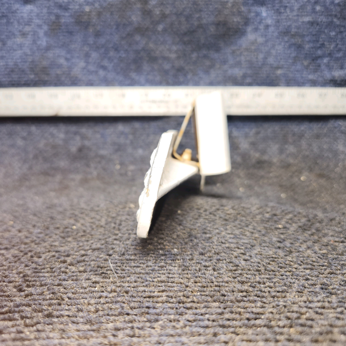 Used aircraft parts for sale, 0541154-1 cessna 150G Main Landing Gear Step – RH with Bracket