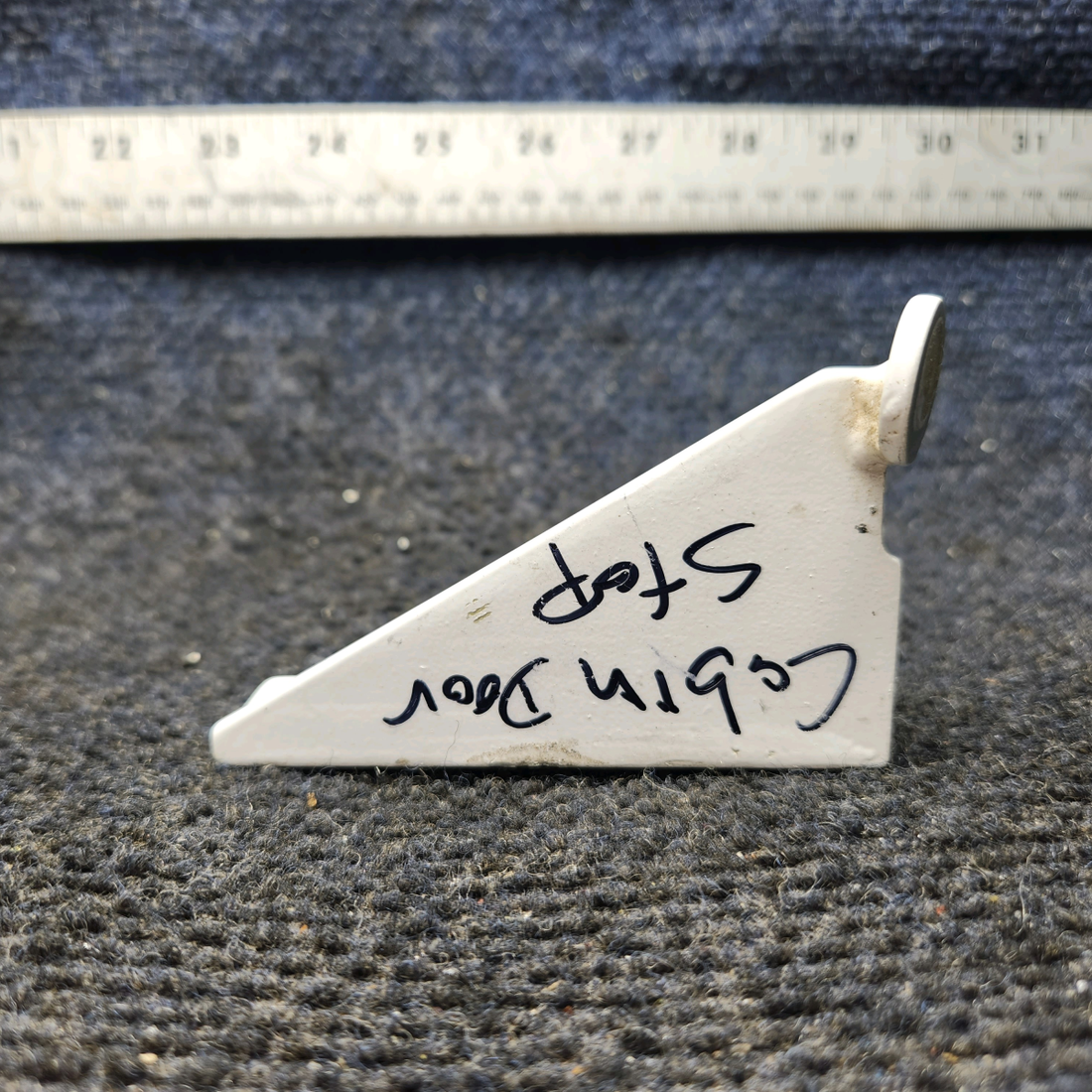 Used aircraft parts for sale, Wing Mounted Cabin Door Stop Piper PA28-161 Wing Mounted Cabin Door Stop- RH