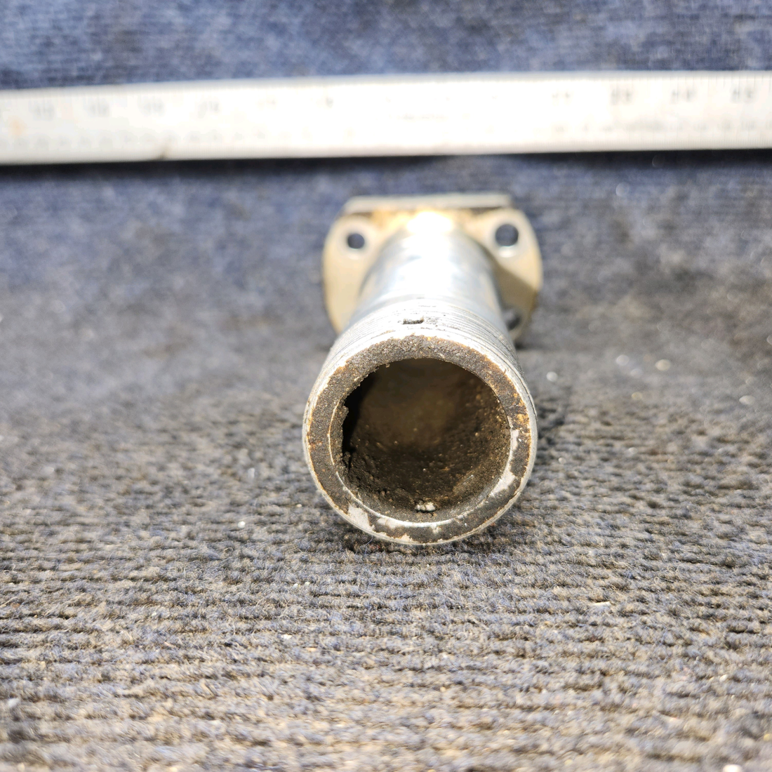 Used aircraft parts for sale, 0541124 cessna 150G Main Landing Gear Axle