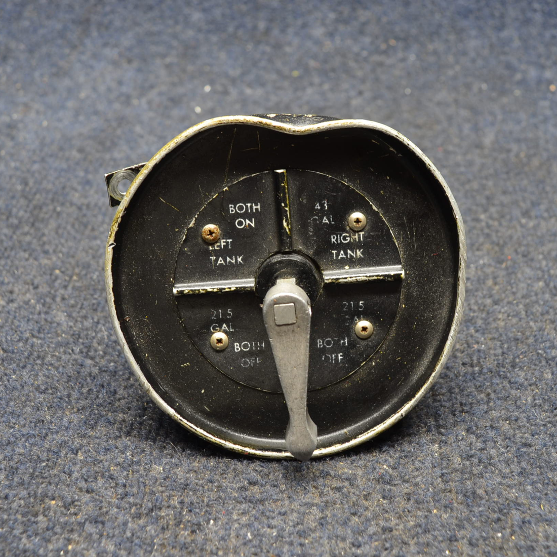 Used aircraft parts for sale, 0511157-14 Cessna C175 CESSNA SHAFT-PLATE-HANDLE FUEL SELECTOR