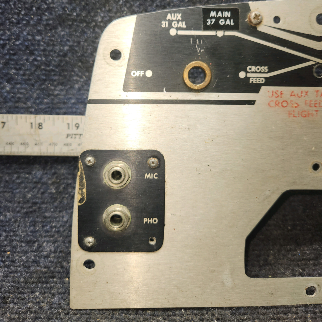 Used aircraft parts for sale, 96-920011-1 Beechcraft BEECHCRAFT 95-55B Fuel Selector Panel Assembly