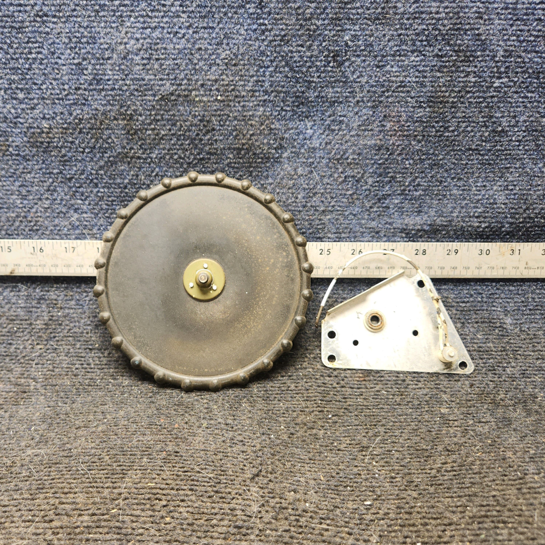 Used aircraft parts for sale, 0713656-1 cessna 172N Elevator Trim Control System