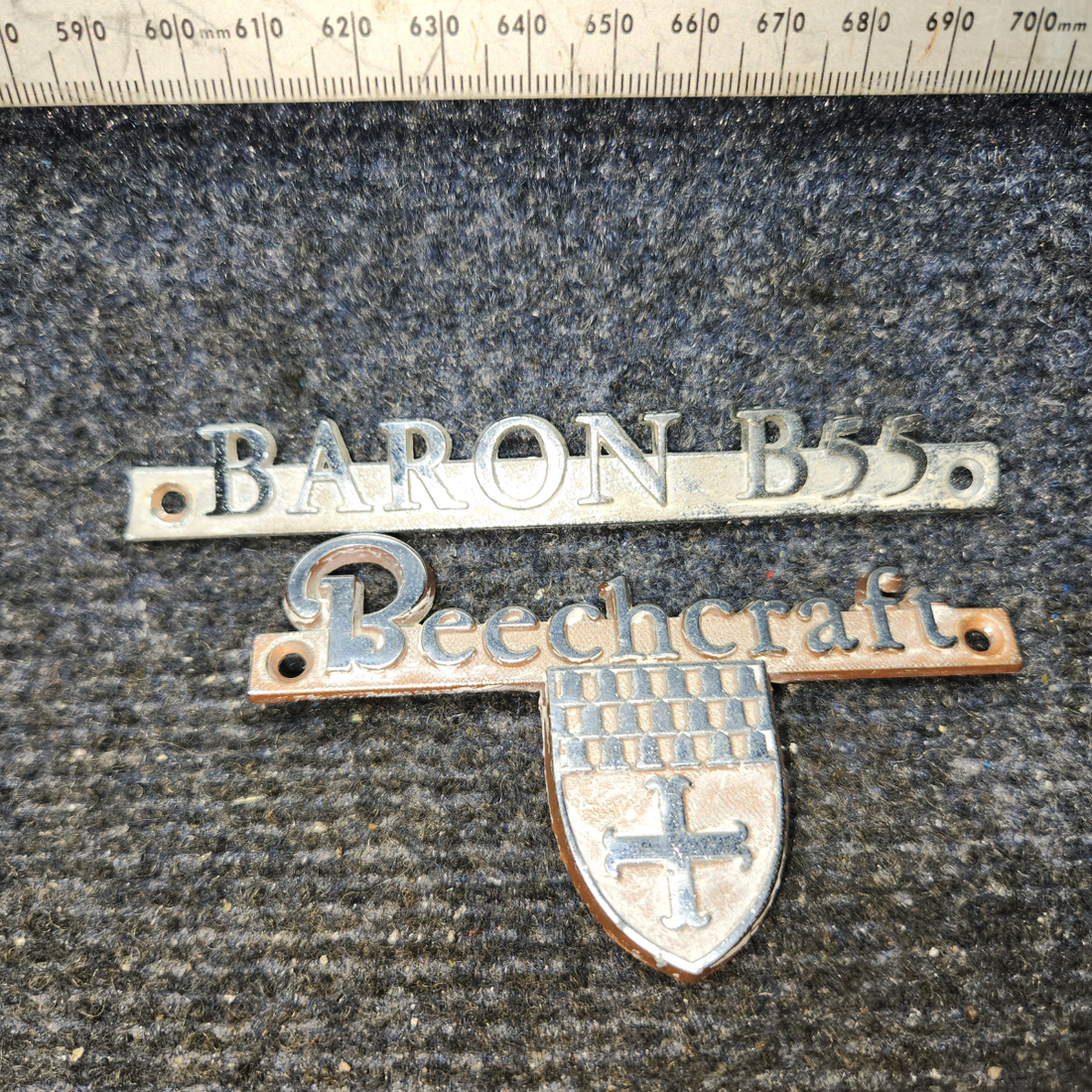 Used aircraft parts for sale, EMBLEM SET BEECHCRAFT 95-55B Emblem Set – Beechcraft Baron B55