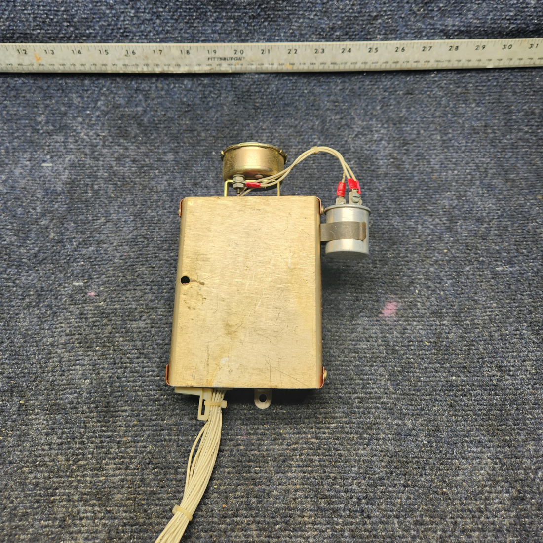 Used aircraft parts for sale, 002-364037-3 Beechcraft F33A JUNCTION BOX ASSY WITH WARNING HORN