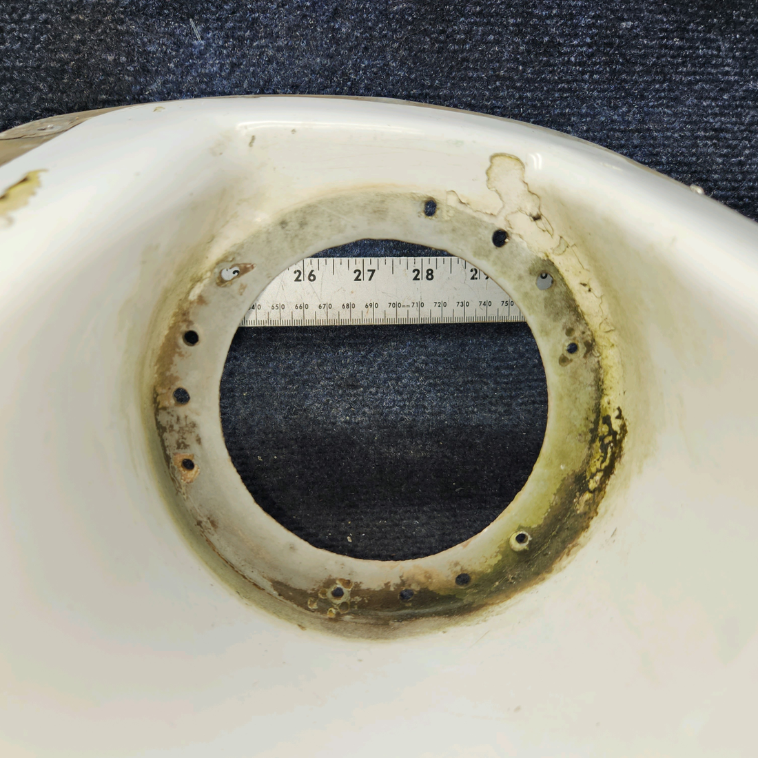 Used aircraft parts for sale, 2452006-22 Cessna 172RG Landing Light Housing Assy - RH