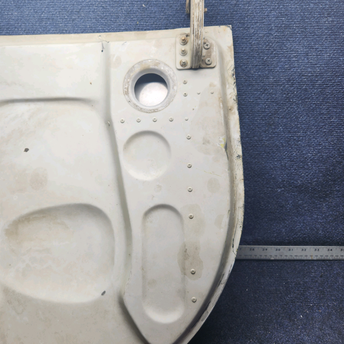 Used aircraft parts for sale, 35-815055-165 Beechcraft F33A MAIN GEAR DOOR INBOARD RH HAS  SCRATCHES & DENTS SEE PICS