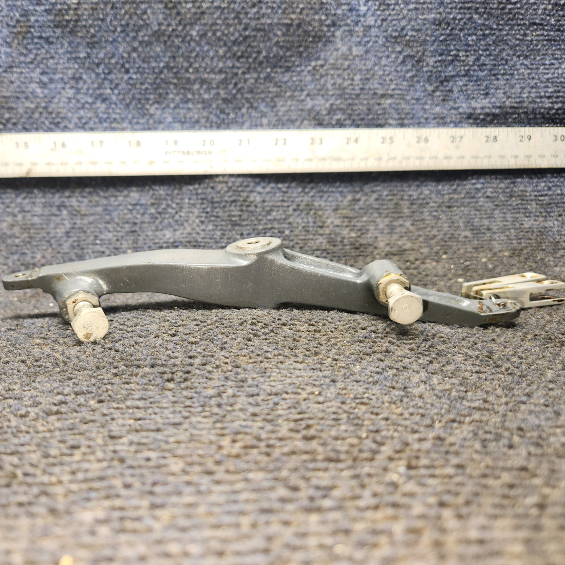 Used aircraft parts for sale, 35-521158-18 Beechcraft 35-33 Aileron Control Bellcrank Assembly – RH
