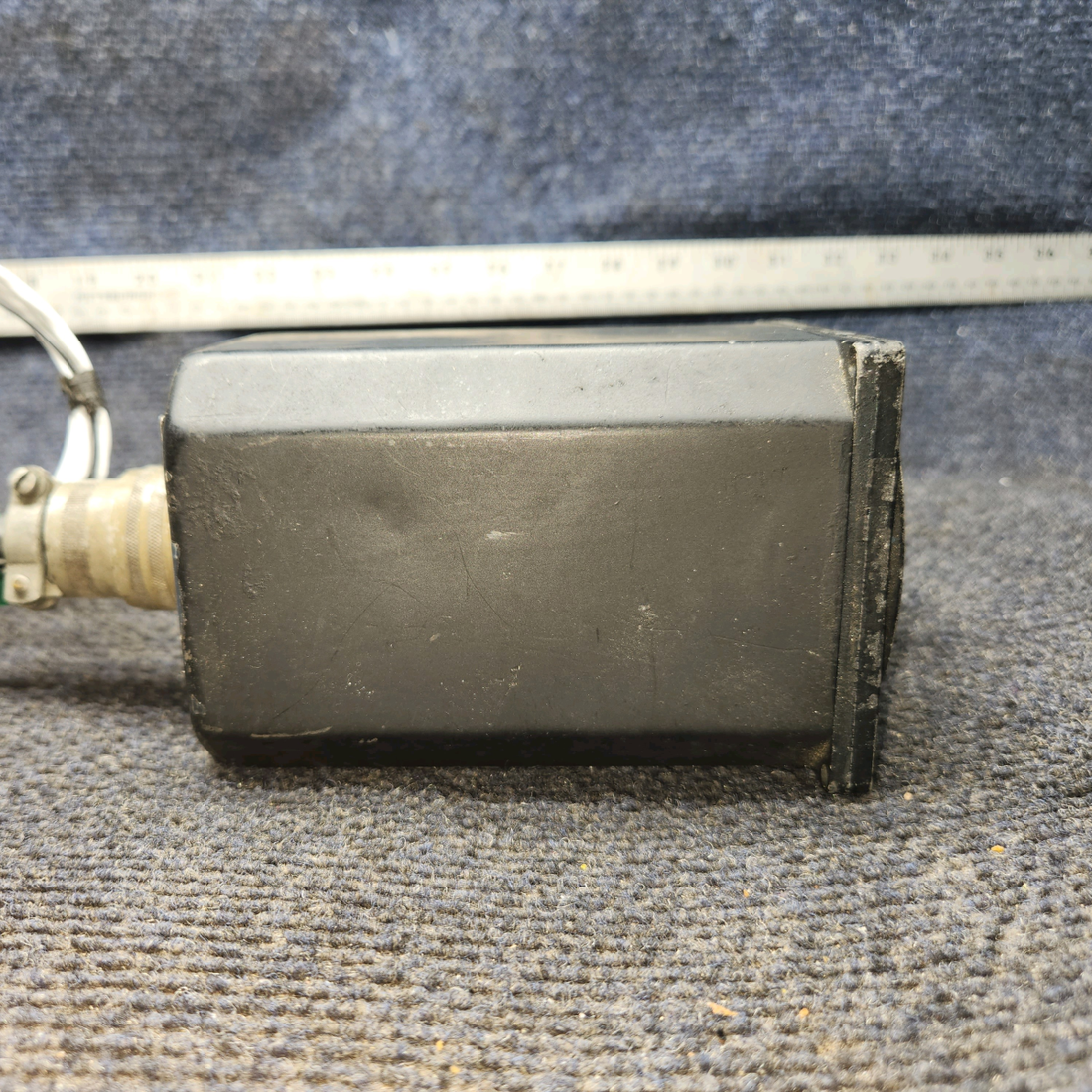 Used aircraft parts for sale, 066-3011-01 King KNI-520 Cessna 172E Navigation Indicator with Modifications