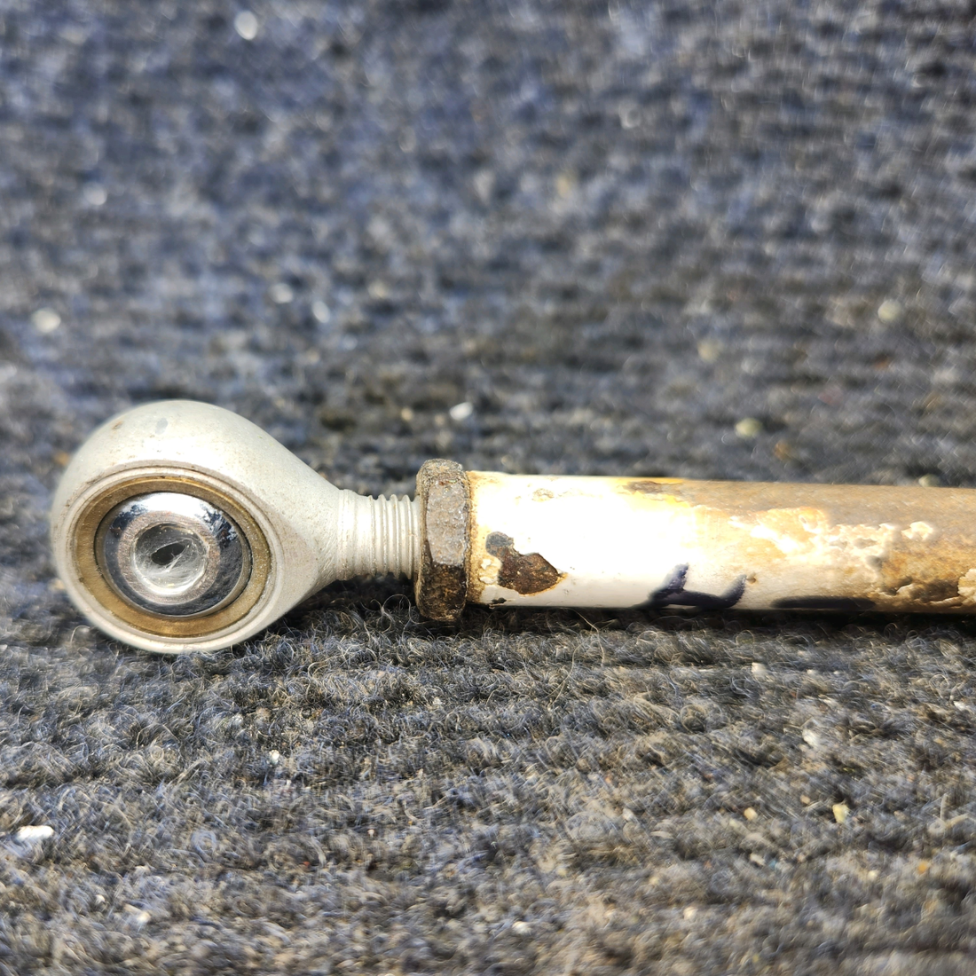 Used aircraft parts for sale, 62766-000 PIPER PA28-140 Aileron Push Rod Assembly