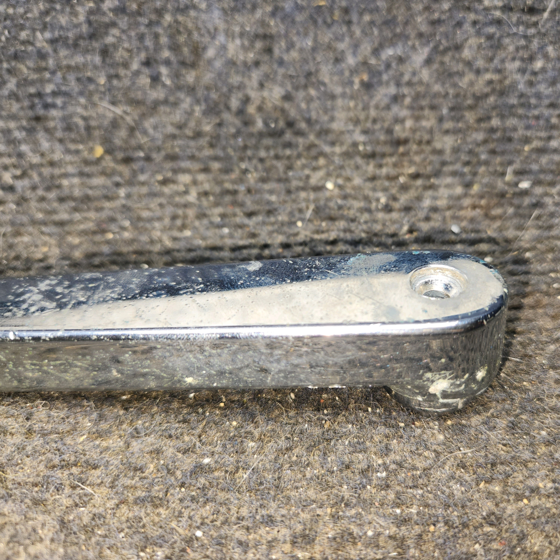 Used aircraft parts for sale, 1217053-4 cessna 172N Cabin Door Handle