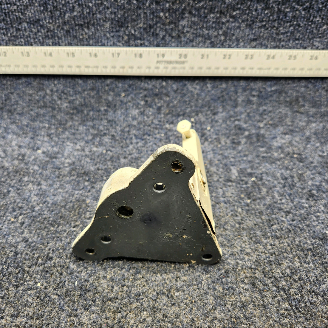 Used aircraft parts for sale, 35-600002 BEECHCRAFT F35 SUPPORT ELEVATOR INBD HINGE