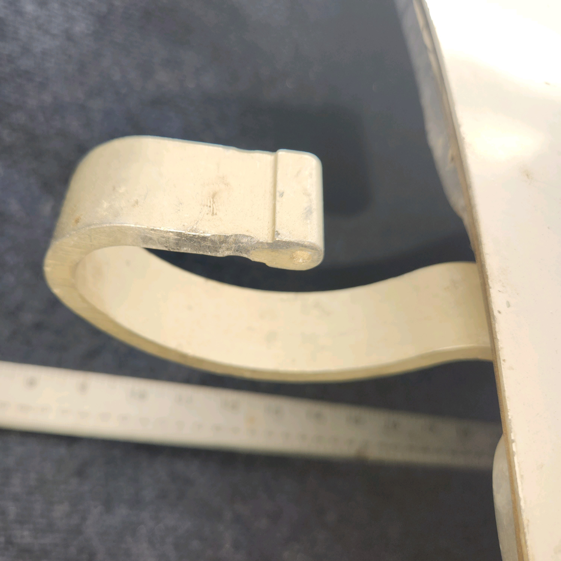 Used aircraft parts for sale, 0711791-1 Cessna 182Q Baggage Door Structure