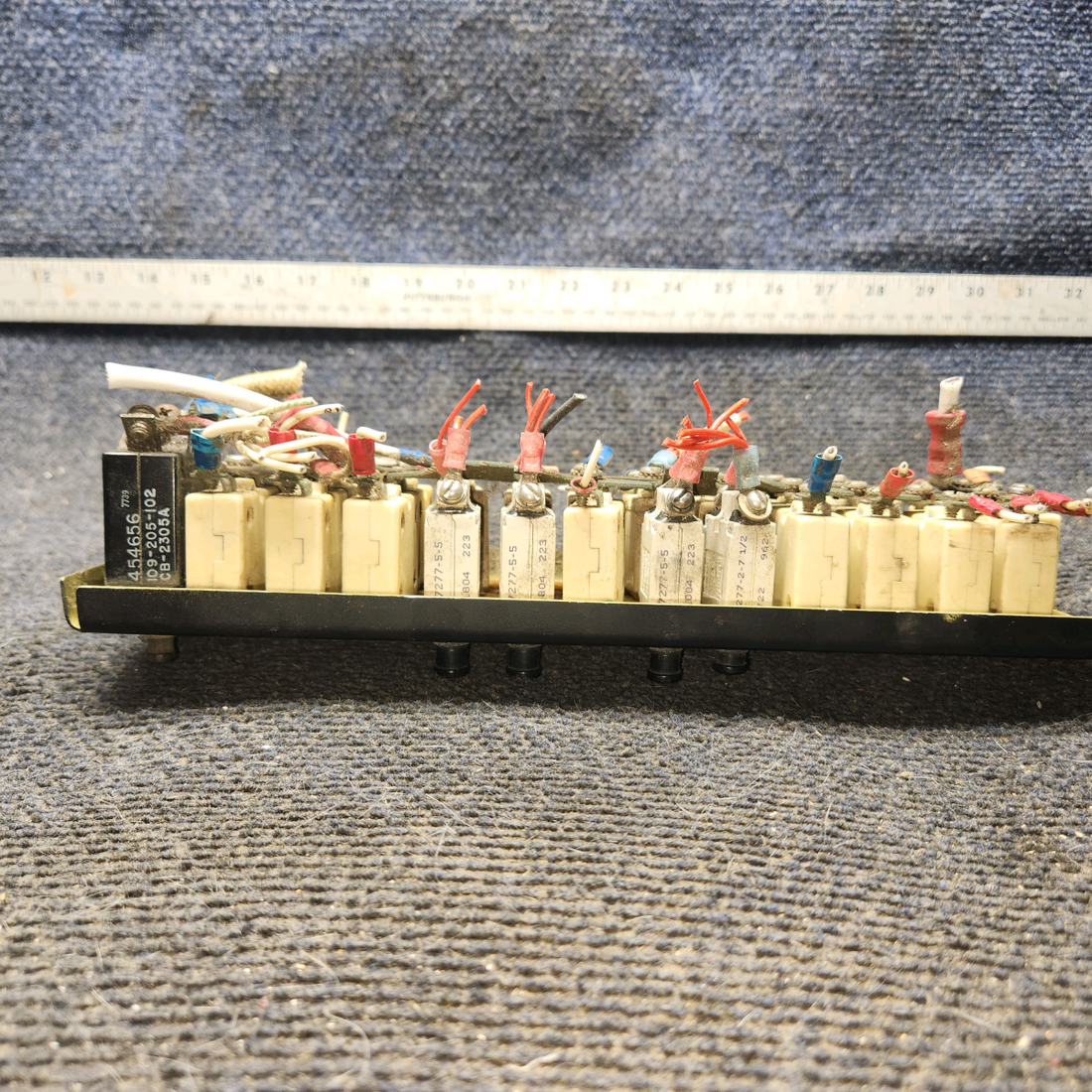Used aircraft parts for sale, 35209-000 piper PA-28-181 Circuit Breaker Panel