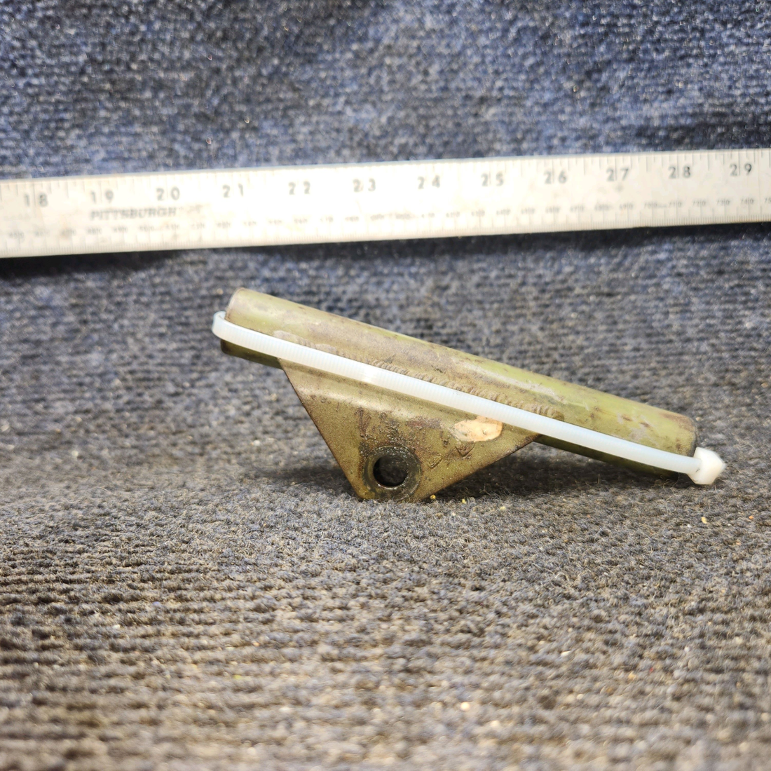Used aircraft parts for sale, 0760619-1 Cessna 182G Flap Actuator Hinge Assembly