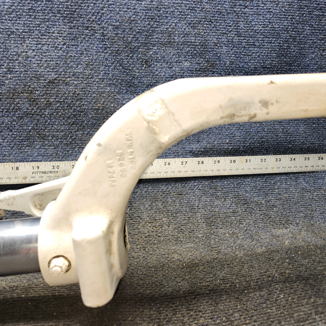 Used aircraft parts for sale, 96766-017 Piper PA32RT-300 Main Gear Strut Assembly with Torque Links - RH