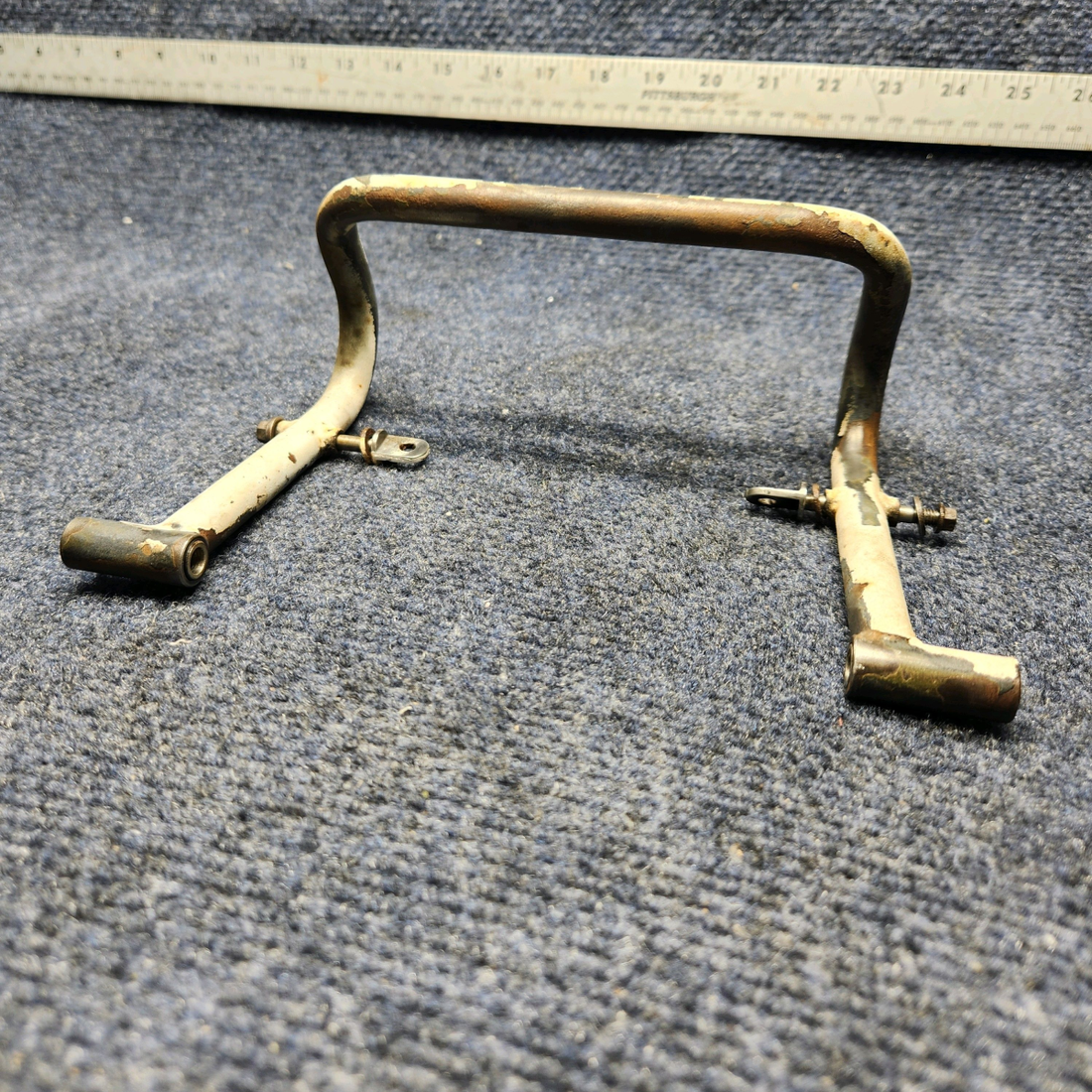 Used aircraft parts for sale, 2413089-1 CESSNA C172RG NOSE GEAR DOOR ACTUATOR ARM ASSEMBLY