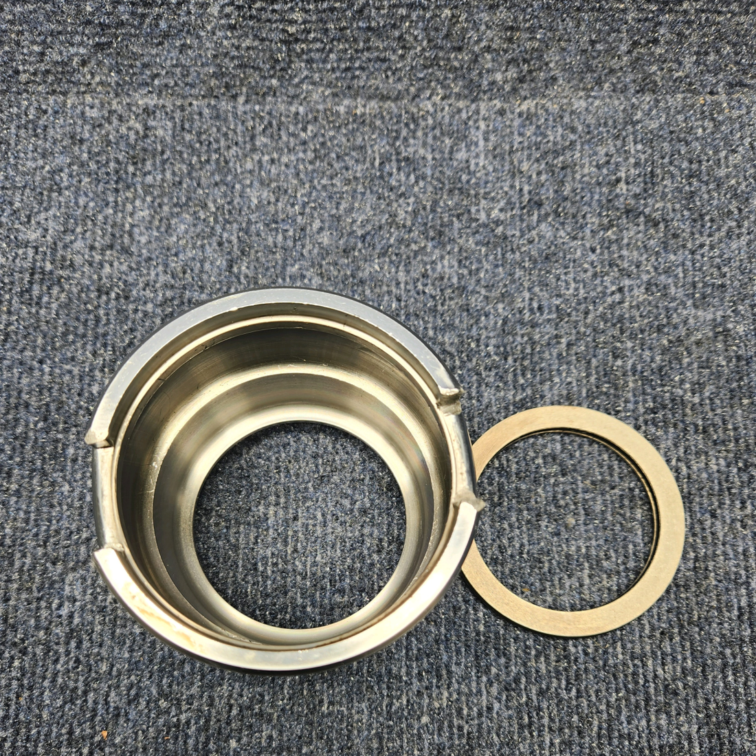 Used aircraft parts for sale, HC-A2V20-4A1 Hartzell BEECHCRAFT F35 HARTZELL TWO BLADE PROPELLER W/ ADAPTER KIT & LOGS (PROP STRUCK)