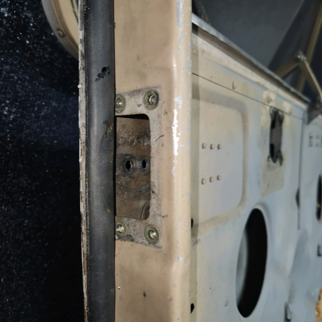 Used aircraft parts for sale, 0511106-175 Cessna 172 Cabin Door - LH